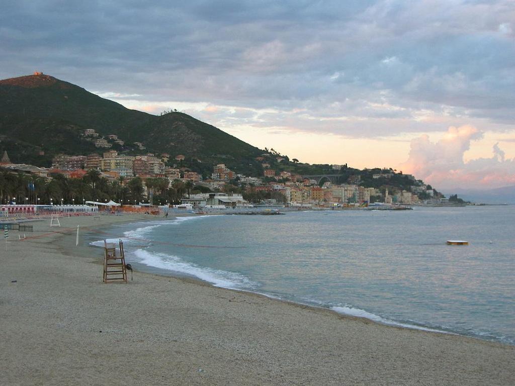 Quiete Ad Un Passo Dal Mare Apartment อัลบีโซลา ซูเพริโอเร ภายนอก รูปภาพ